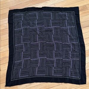 Echo Black and White Geometric Scarf
